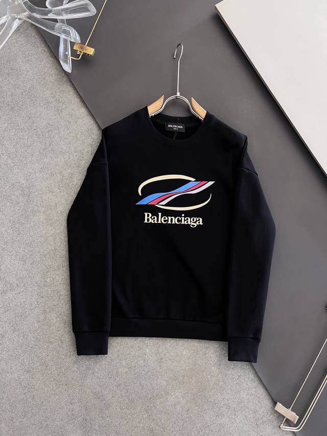 Balenciaga 2024秋冬男女同款情侣款最新的贸易订单长袖卫衣，全品相！！网红款！工艺采用图案logo压胶印花工艺设计！上身舒适透气，不僵硬，整体有着丰