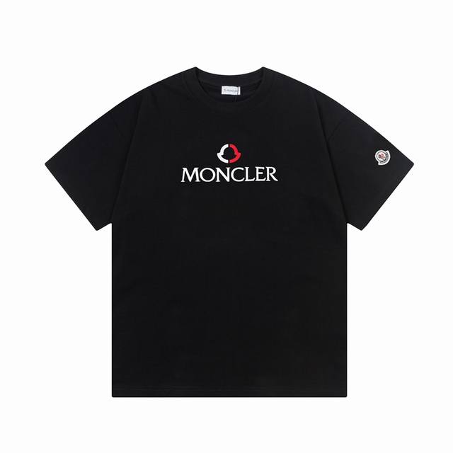 Moncler 蒙口 字母logo 刺绣 Logo标识精致升级，灵感源自八十年代复古 原版面料 官方同款 短袖t恤 定制260克同缸染面料 手感非常舒服 春夏砖