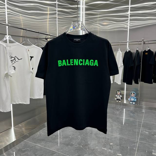 Bal 2024秋冬新款320克短袖t恤 发泡工艺 男女同款宽松版 S M L Xl Xxl 五个码 黑色 白色 薄荷绿