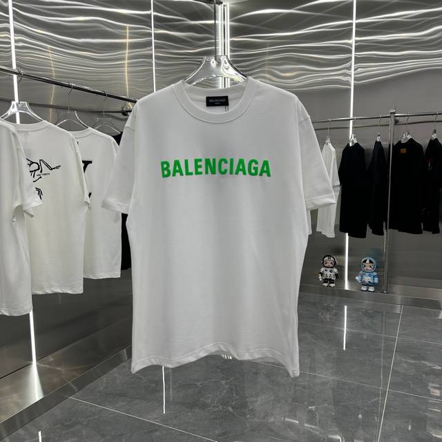 Bal 2024秋冬新款320克短袖t恤 发泡工艺 男女同款宽松版 S M L Xl Xxl 五个码 黑色 白色 薄荷绿