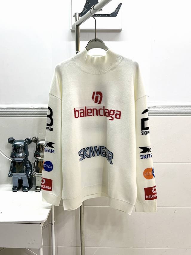 款号r052 Balenciaga巴黎世家赛车高领套头毛衣针织衫 官网秋冬新款 同步半高领长袖 高版本 面料柔软 高级设计超级百搭一点都不挑人 男女同款 颜色：