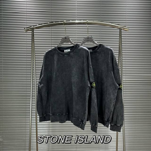 Stw82 石头岛stone Island 水洗做旧经典勋章刺绣纯棉圆领卫衣 面料采用高品质原单纯棉360克面料 不起球 不变形 2本针走线 高品质重工面料 当