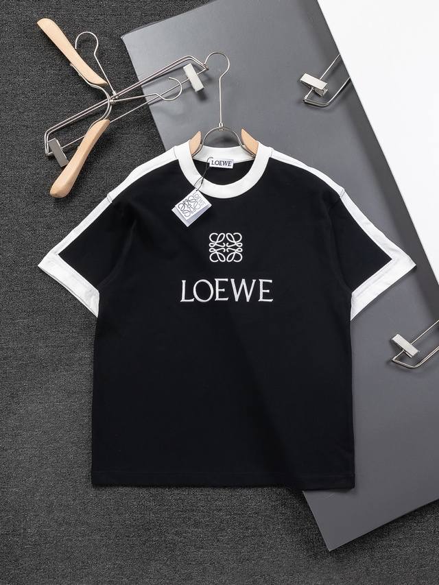 Loewe 罗意威 微宽版型s-Xl 25Ss最新最顶级黑白拼接拼色刺绣logo款圆领短袖，最顶级的品质专柜原单短袖，顶级制作工艺进口面料，专柜款独特设计，采用