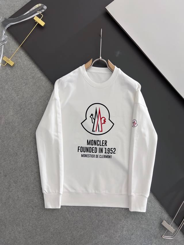 Moncler 蒙口2024秋冬男女同款情侣款最新的贸易订单长袖卫衣，全品相！！网红款！工艺采用图案logo压胶印花工艺设计！上身舒适透气，不僵硬，整体有着丰富