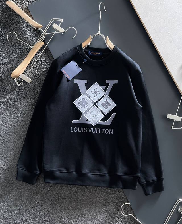 Louis Vuitton Lv 路易威登 2024秋冬男女同款情侣款最新的贸易订单长袖卫衣，全品相！！网红款！工艺采用图案logo压胶印花工艺设计！上身舒适透