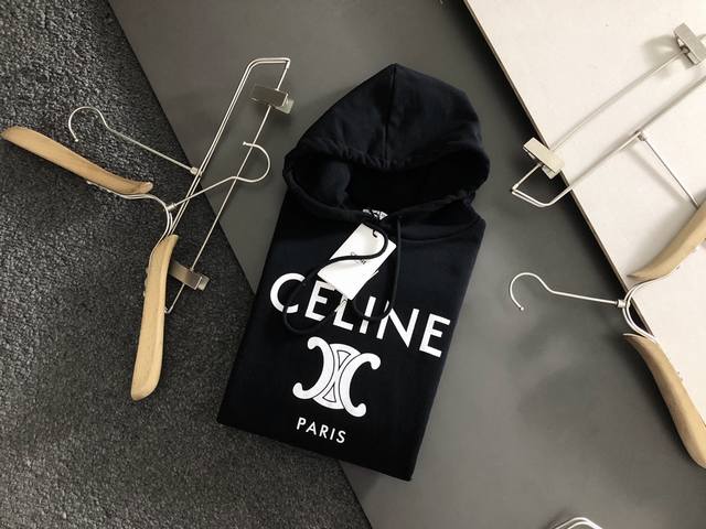 Celine 赛琳 2024秋冬男女同款情侣款最新的贸易订单长袖卫衣，全品相！！网红款！工艺采用图案logo压胶印花工艺设计！上身舒适透气，不僵硬，整体有着丰富