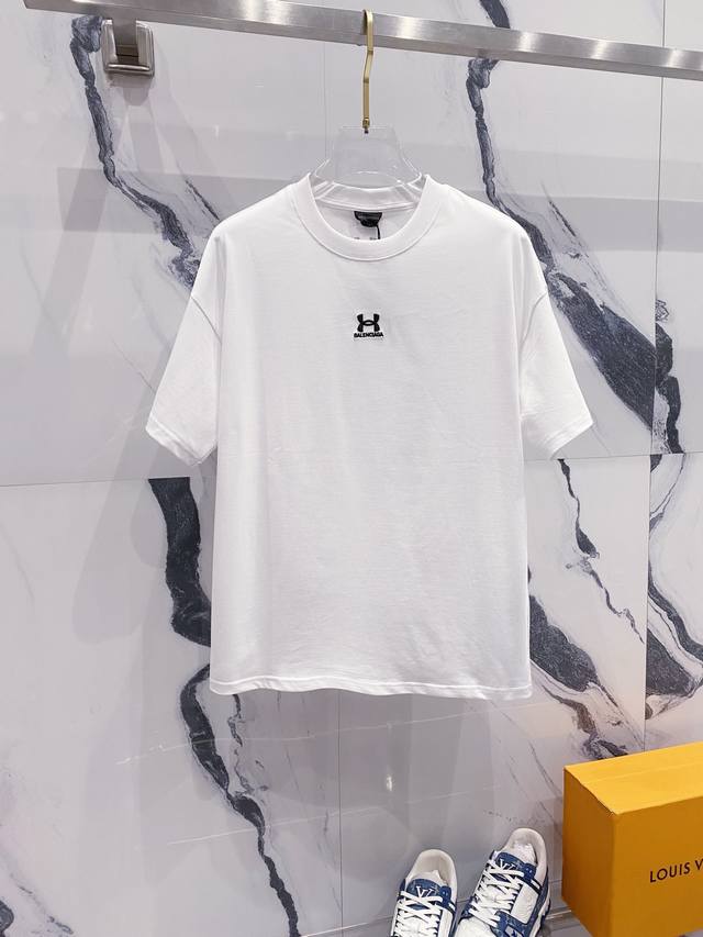 Balenciaga 巴黎世家260克圆领短袖t恤 精致品牌小字母logo刺绣标识 官方同步 高版本 高品质 时尚个性 百搭潮流 纯原品质 原版面料 吊牌 领标