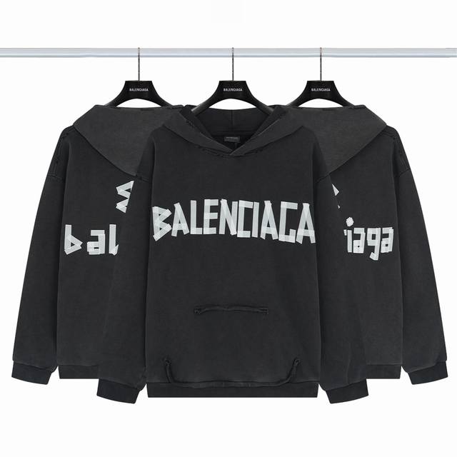 Balenciaga巴黎世家美纹纸胶带连帽卫衣p 采用进口康丽机 只有真正的康丽机才能做出每一个细节 区别市场版本 美纹纸的质感和背后的磨砂黑色胶带感觉都是经过