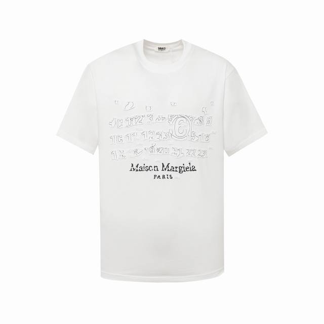 Mm6 Maison Margiela 马丁 马吉拉，重工绣花贴布绣手工剪，重工洗水，喷马骝十炒盐 独家定织定染高克重紧密精梳棉面料 春夏最新砖柜同步 时尚又个