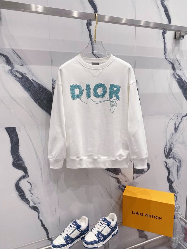 现货 Dior 迪奥 2024秋季圆领新款卫衣 手拉绳字母发泡印花logo标识 原版面料 官方同款 400克 同缸染面料 手感非常舒服 超级百搭好看 个性复古气