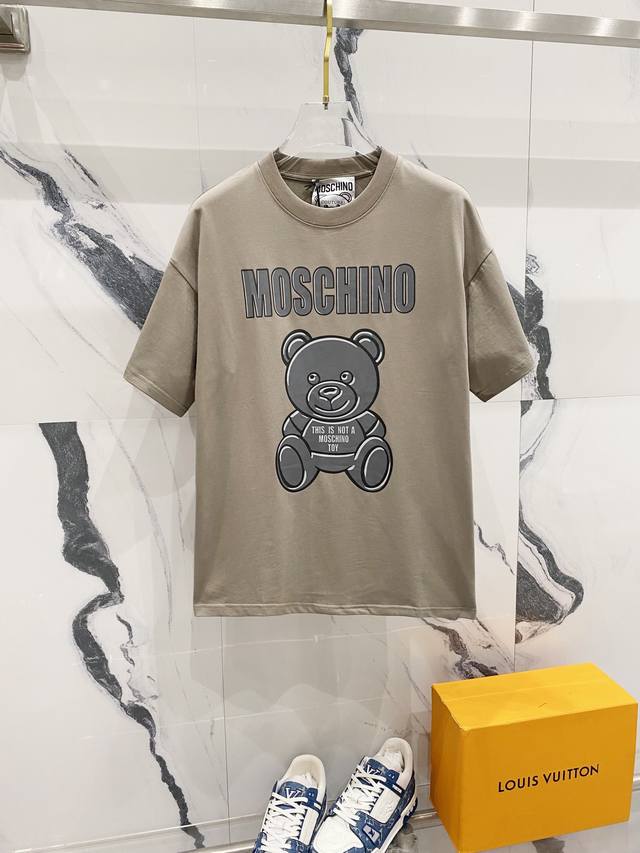 Moschino 莫斯奇诺 260克圆领短袖t恤 搞怪品牌灰色小熊字母logo印花 官方同步 高版本 高品质 时尚个性 百搭潮流 纯原品质 原版面料 吊牌 领标