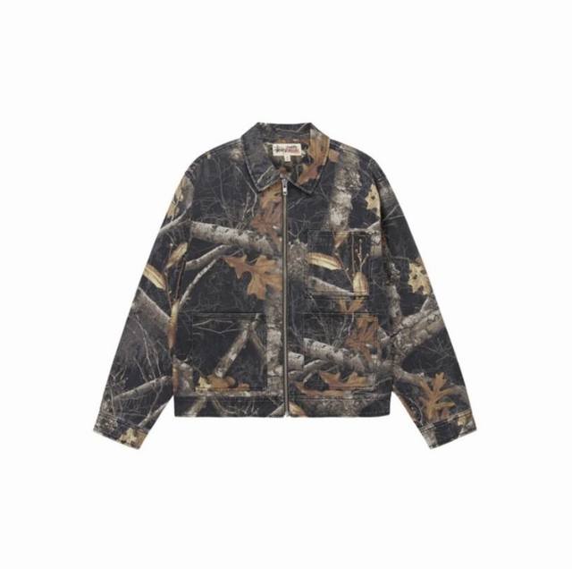 款号：6132-顶级版本 斯图西stussy 假日系列 黑色枫叶fw23 Zip Work Jacket Realtree Edge 满印拉链工装夹克外套 王嘉