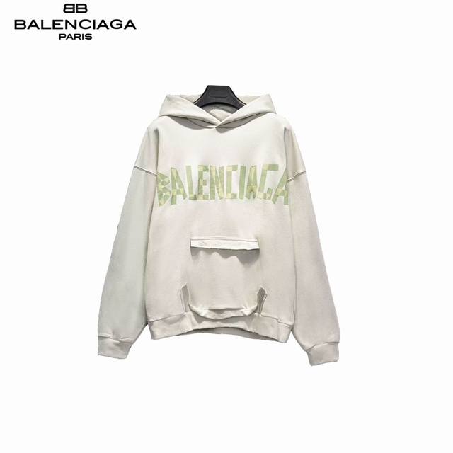 Balenciaga 巴黎世家 23Fw 美纹纸胶带水洗破坏连帽卫衣 本部研发 购入原版 耗时45天 面料采用定制480克精梳棉面料 下垂感和面料硬挺度非常屌