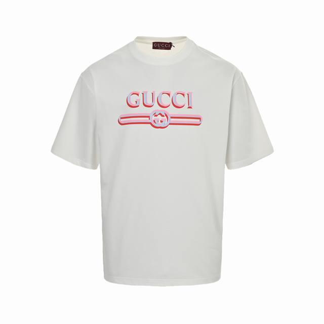 Gucci 古驰 25Ss 重影腰带Logo印花短袖 采用280克双纱精棉，三色重叠呈现幻影效果，衣服偏厚使整体高透气和柔软性，高版本，三标齐全！男女同款采用2