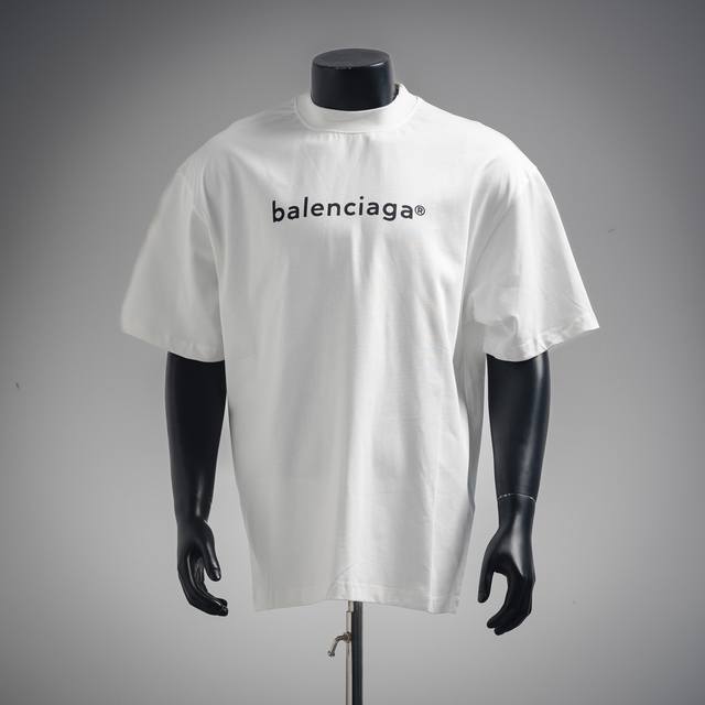 Balenciaga巴黎世家Blcg 24Ss字母小R标印花短袖T恤 官网品质早春夏季最新巴黎世家最新邮箱款式，采用32支足纱双265克纯棉，1*1双纱十字罗纹