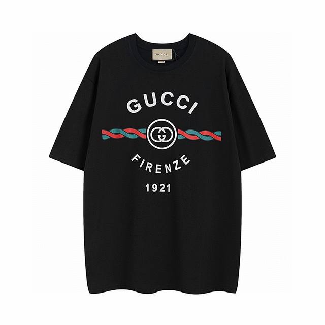 Gucci 23Ss百年系列麻花双扣短袖 Yb进口240克32支双纱纯棉料，有一定的厚度。无论机洗还是手洗，都不易变形！所有细节对我们来说都没有什么难度！ 颜色