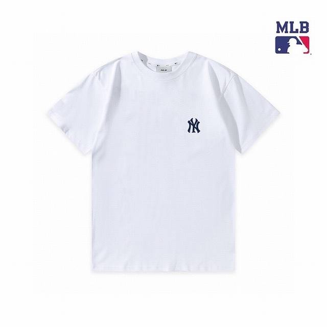 上新 高版本 Mlb斜Logo老花满印短袖 男女同款，后背及具代表性大Logo印花，上身尽显青春活力，面料采用240克双纱纯棉，舒适透气，做工走线非常精致，只做