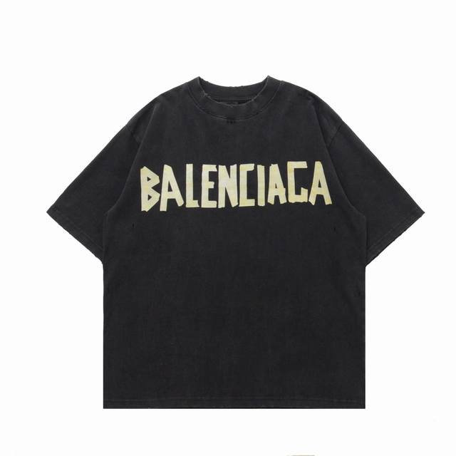 顶级复刻版本] 品名: Balenciaga 巴黎世家 经典款重工黄色胶带拉浆做旧破洞圆领短袖T恤 款号：36801 尺码：Xs-L 颜色：黑色 白色 面料: