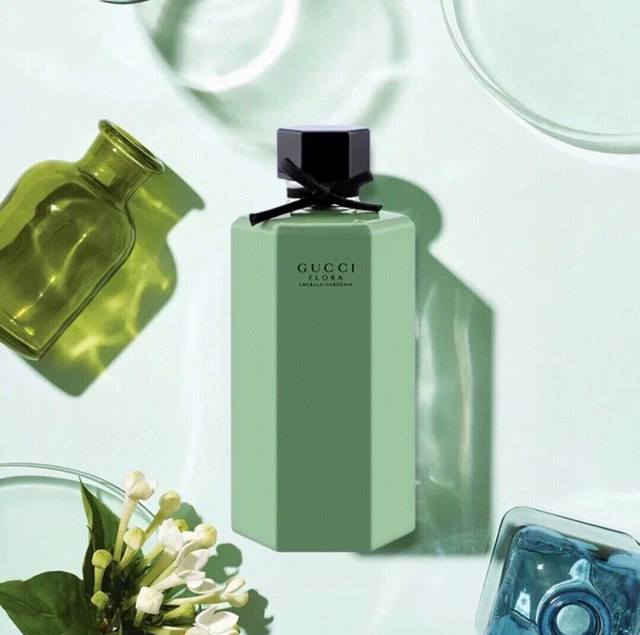 Gucci 古驰花之舞系列牛油果绿香水100Ml，古驰夏日限定牛油果香水，海关扣押，特殊渠道货源，专柜品质，随意比对，配古驰手提袋。一抹牛油果绿，留住最好的夏天