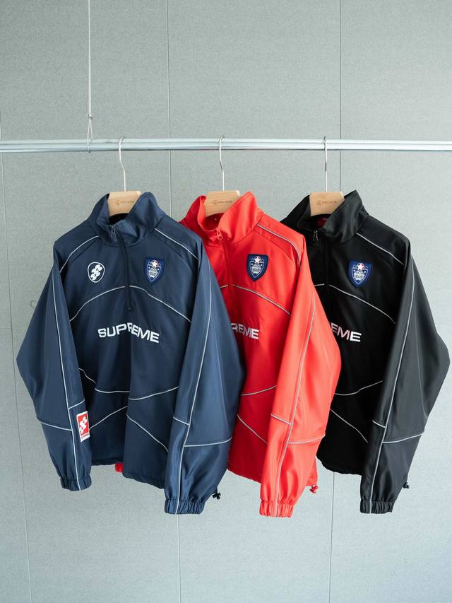 潮流校服限定 Supreme Fw24 Week11 Reflective Piping Pullover 3M反光条半拉链套头夹克外套 男女同款 颜色：黑色