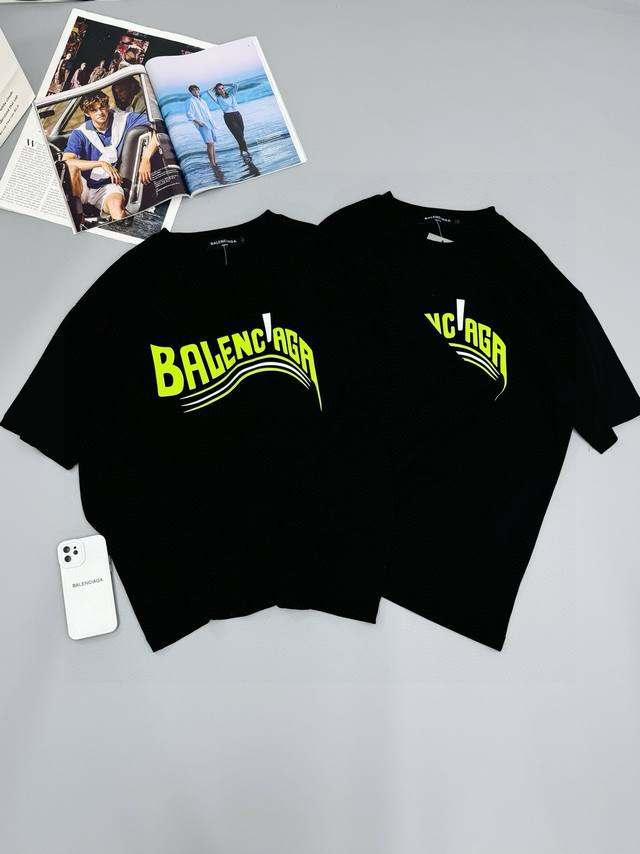 Balenciaga 巴黎世家绿色可乐海浪Logo发泡印花休闲短袖T恤 定制260克全棉双纱紧密爽滑面料 绿色印花超级清新 撞色立体 布面干净，布纹清晰，手感非