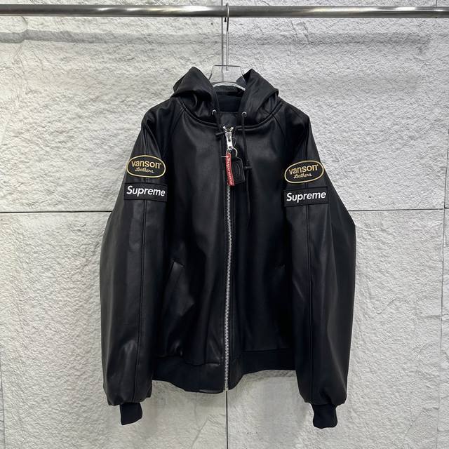 Supreme X Vanson Leathers 联名款 Fw24 Jacket 徽标刺绣贴布拉链连帽皮衣夹克外套 Travis Scott同款 面料：仿真皮