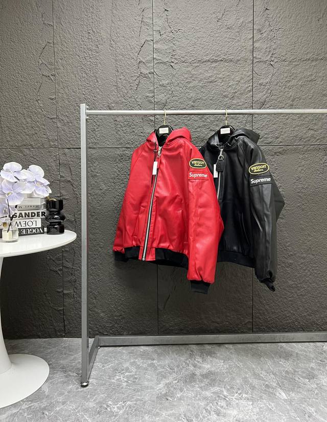 Supreme X Vanson Leathers 联名款 Fw24 Jacket 徽标刺绣贴布拉链连帽皮衣夹克外套 Travis Scott同款 面料：仿真皮