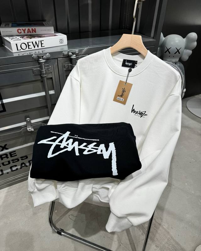 Stussy 斯图西新款针织圆领卫衣男女同款 顶级版本 采用380G全棉毛圈面料，做工精细，独特的设计风印花绝对独家品质！ 螺纹采用高克重重磅纯棉螺纹 同缸定织