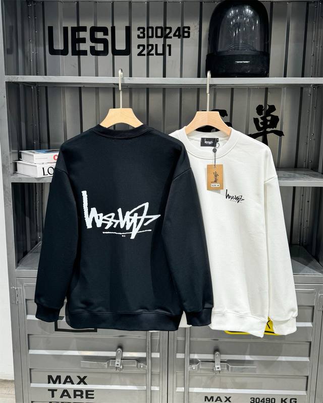 Stussy 斯图西新款针织圆领卫衣男女同款 顶级版本 采用380G全棉毛圈面料，做工精细，独特的设计风印花绝对独家品质！ 螺纹采用高克重重磅纯棉螺纹 同缸定织