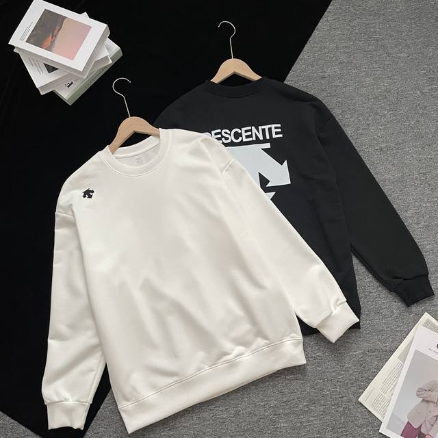 Descente 迪桑特 后背大Logo印花 圆领 长袖卫衣 男女同款 -进口360克毛圈面料，布面干净，布纹清晰，手感舒适，螺纹定染无色差，非常有质感，摸到手