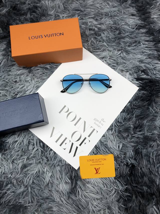 Louis Vuitton路易威登太阳镜顶级最高版本』 重磅来袭通过关系搞到一批海关扣押的Lv墨镜 全球最火的款式之一 可以承载岁月的经典之作 永不过时 独家渠