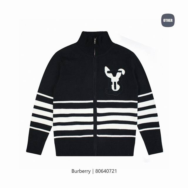 Burberry兔年限定针织开衫 市面最高版本 高克重 选用精品羊绒线 胸口兔子图案毛巾刺绣 百搭简单 Zp一致版本 ①比①雕刻品牌字母拉链 吊牌 吊粒 主麦