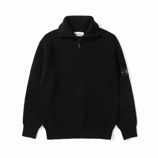 Stone Island石头岛23Aw徽章立领半拉链针织毛衣%，原单品质秋冬必入！定织定染Yb一致羊毛混纺面料 厚实防风保暖 柔软舒适 单穿当外套都可！穿着有轻