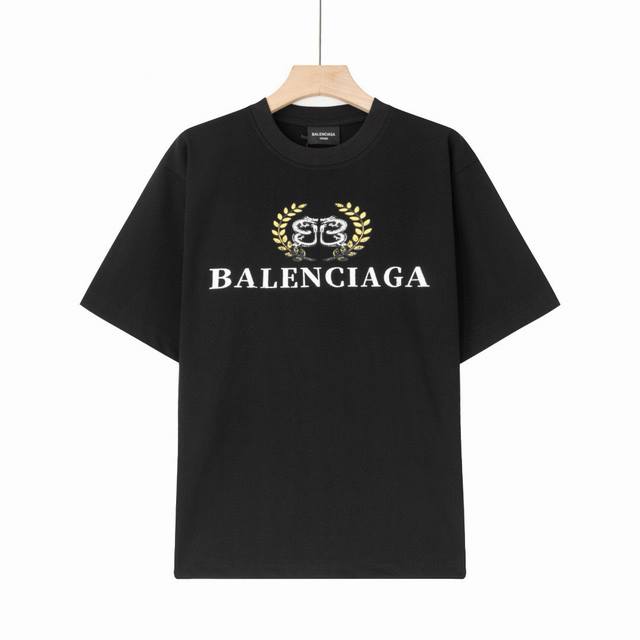 顶级版本 Balenci 巴黎世家24早春新款 经典麦穗Logo短袖 官网同步，专柜纯棉面料！贴肤舒适，耐看又好穿，经典简约Logo设计，原厂工艺一丝不苟，定制