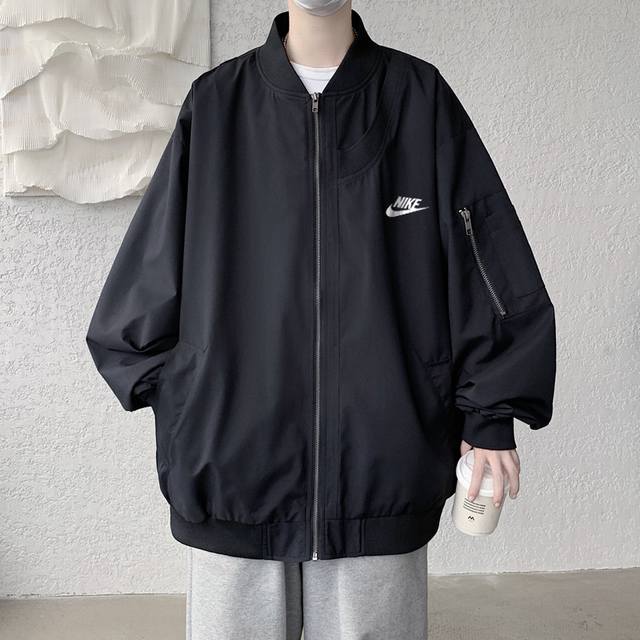 Nike 耐克专柜新款飞行服，棒球服夹克外套，男女同款，Ins小红书人气推荐，品相极佳，2025年最流行的面料，超级百搭，高端大气上档次，春季休闲百搭外套，理想