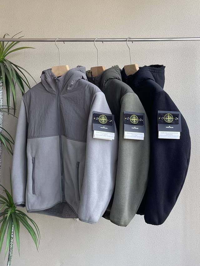 Stone Island 石头岛 秋冬新品 防风摇粒绒连帽拼接保暖 外套 夹克 茄克 - Stone Island 作为一个高街意大利奢侈品牌，已经在国内刮起一