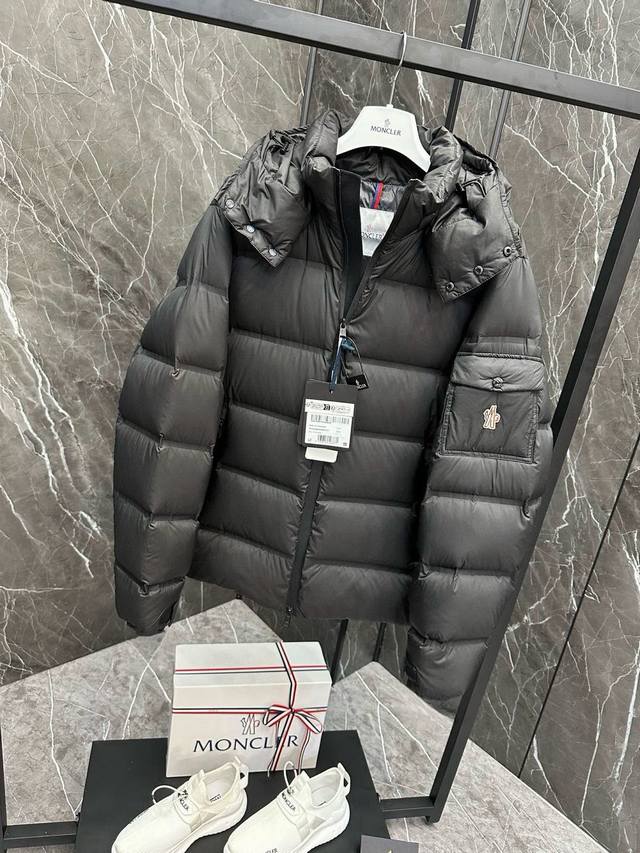 全码！蒙口特级羽绒 可配Nfc下单请备注 Moncler Grenoble压胶经典羽绒外套.高端黑标滑雪系列 柜2Ｗ ！压胶羽绒 秋冬男装新款滑雪宽连帽羽绒服.