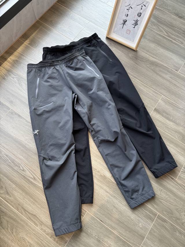 官网同款Arc'teryx 始祖鸟 经典款Gamma Jogger 户外松紧腰防风 男子两色精品软壳压胶束脚长裤！ 面料：梭织黑科技四面弹秋冬季新品 独家爆款