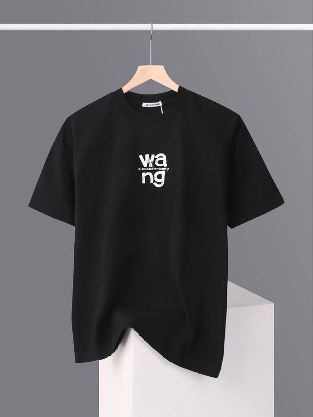 Alexanderwang亚力山大王 2025Ss 春夏新款，两次洗水后版型完全可控，码数合适即可，前后幅手绘印花，32支双纱精梳紧密纺260 克面料，款式简约