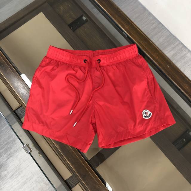 Moncler 蒙口 春夏新品、最新专柜款短裤、时尚沙滩裤、定制原版 做工细节无可挑剔、完美出品、专柜高科技速干纤维尼龙面料、清爽舒适、型男必备、13颜色任选