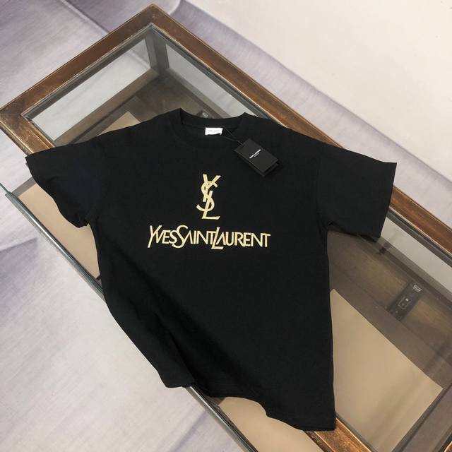 Saint Laurent 圣罗兰 Ysl 25Ss专柜同款圆领短袖T恤 情侣款 品牌Logo字母印花设计 定制棉质面料 厚板立体！衣服偏厚使整体高透气和柔软性