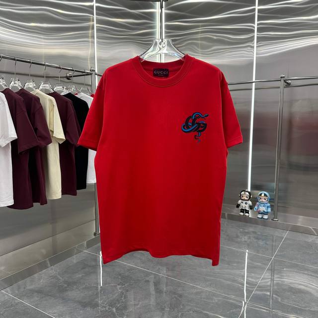 Gucci 2025春夏新款320克短袖T恤 个性印花 男女同款宽松版 S M L Xl Xxl 五个码 黑色 杏色 红色