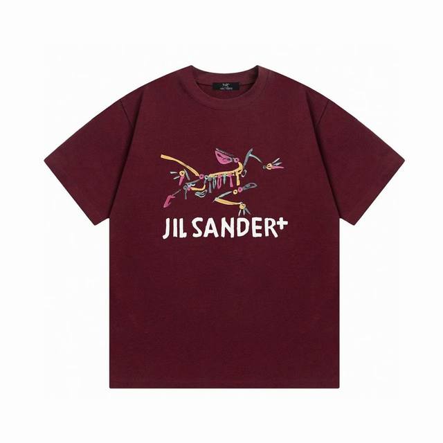 Arc Teryx 联名 Jil Sander 限定系列 2025新款 彩绘涂鸦字母Logo 男女同款 短袖T恤 定制280克100％双纱纯棉面料 定染32支双