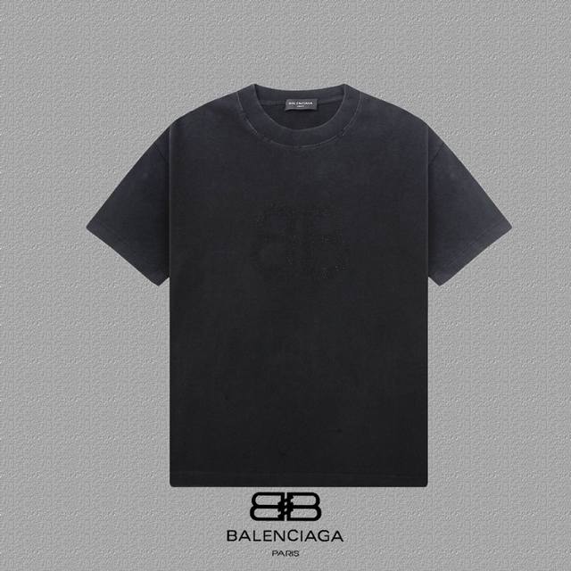 Balenciaga 巴黎世家] 2025Fw短袖T恤 高端26S双纱300克面料 洗水喷马骝做旧磨破工艺 颜色：洗水黑 玫红色 尺码：S M L Xl